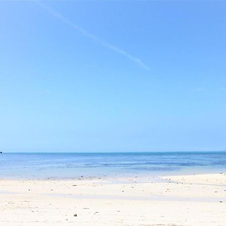 Beach Side Resort Grand Blue Okinawa Наґо Екстер'єр фото